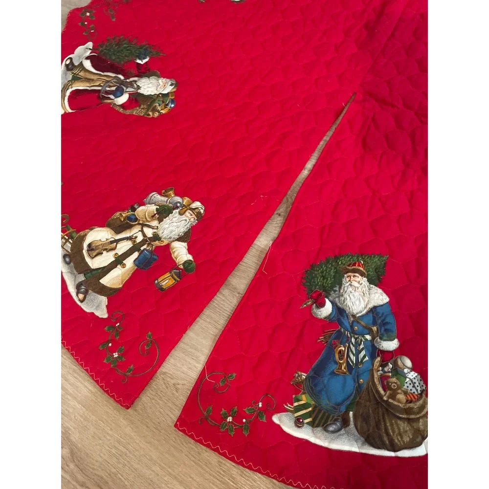 Vintage 90s Red Quilted Christmas Tree Skirt Old World Santa Applique 51in Decor
